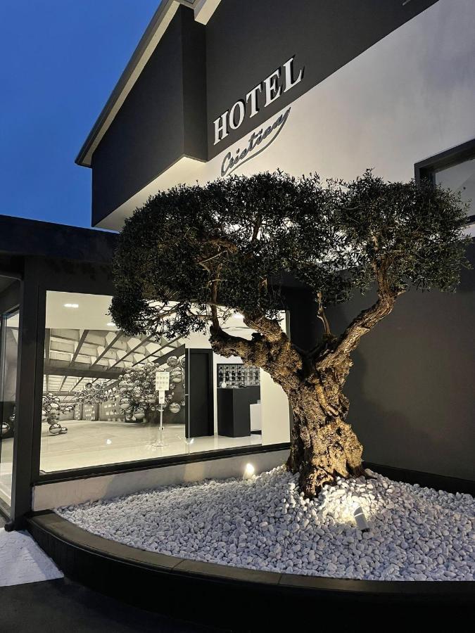 Hotel Cristian ジュリアーノ・イン・カンパーニア エクステリア 写真